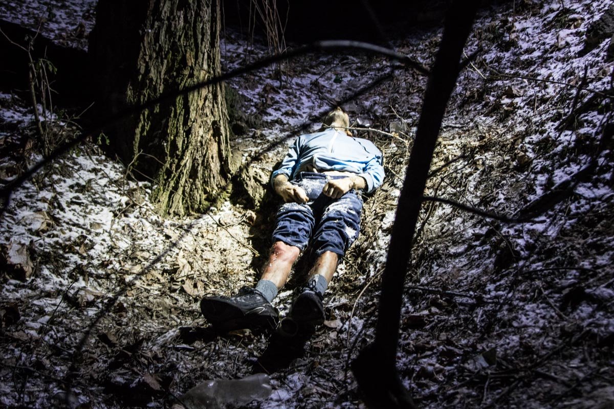 В Соломенском парке нашли мертвого мужчину