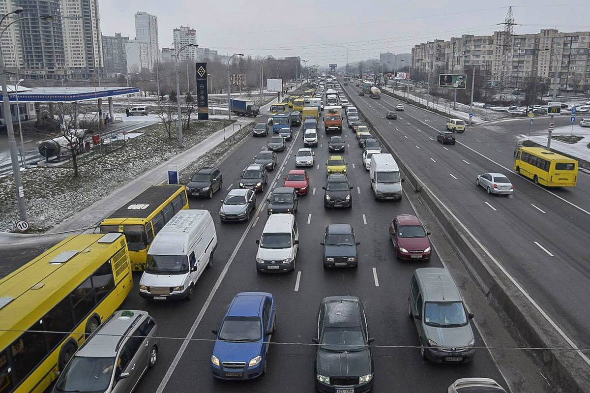 Авария привела к пробке