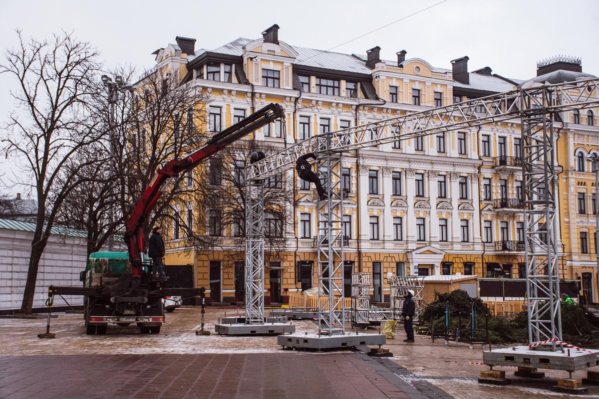 Демонтируют абсолютно все Демонтируют абсолютно все