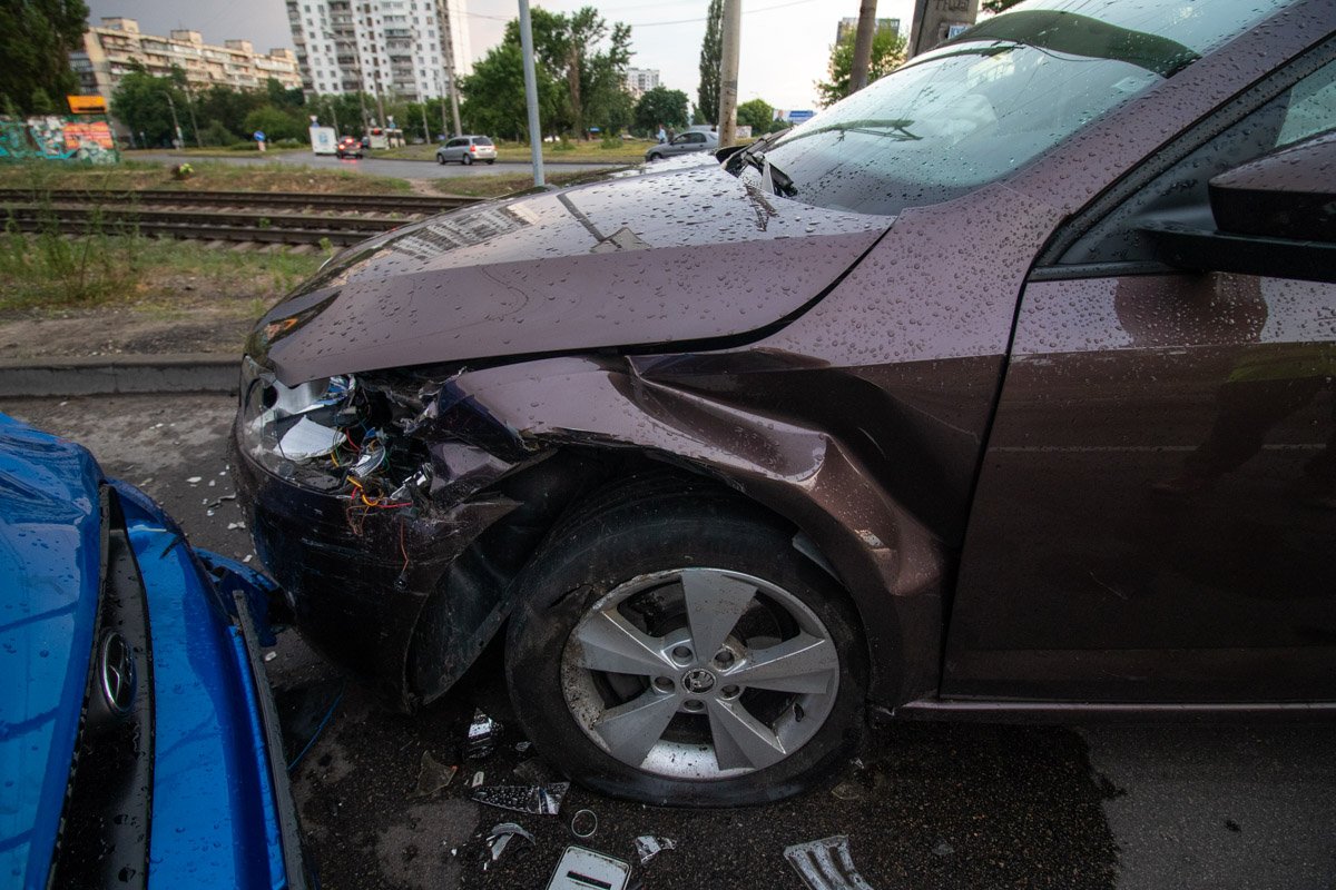 К счастью в ДТП никто не пострадал К счастью в ДТП никто не пострадал