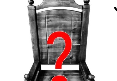 На выставке "Загадка 12-го стула" собраны коллекционные стулья из разных эпох