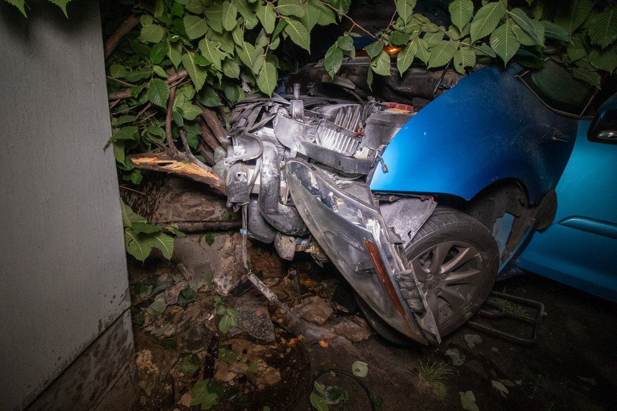 В результате ДТП пострадала девушка-пассажир Citroen В результате ДТП пострадала девушка-пассажир Citroen