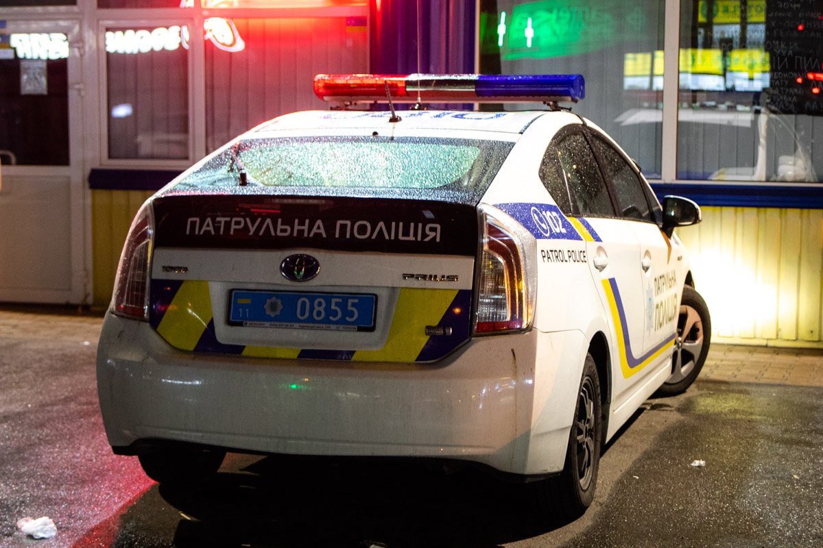 На данный момент все усилия правоохранителей направлены на поимку стрелка