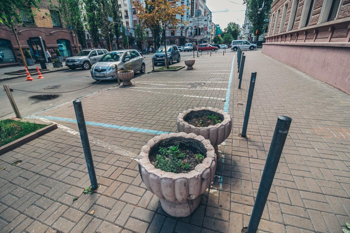 В Киеве реконструируют улицу Пушкинскую 