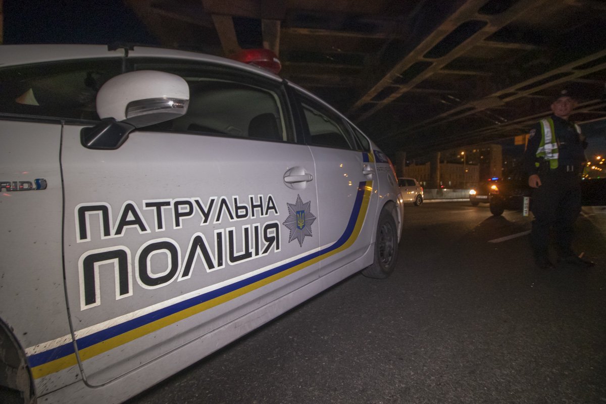 Обстоятельства ДТП выясняют правоохранители 