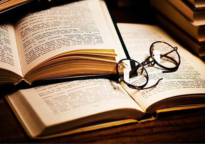 Новый формат литературных чтений создала книжный продюсер Алена Лазуткина
