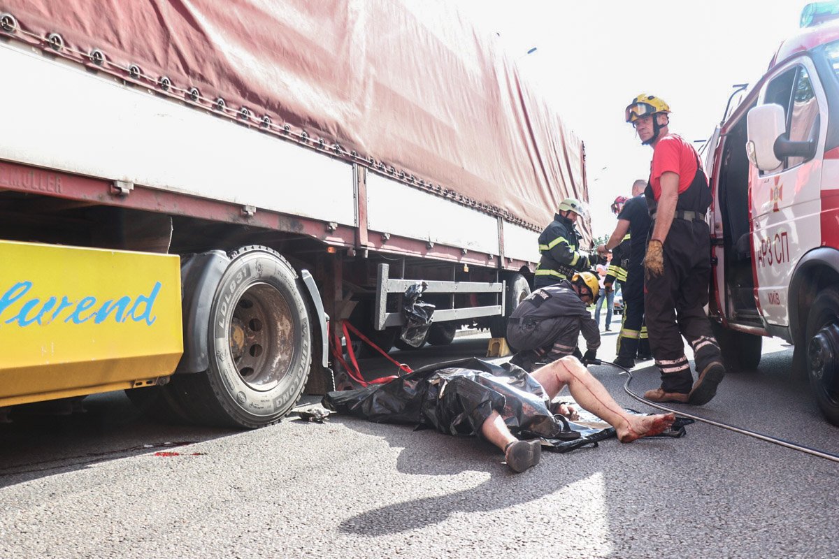 Во вторник, 9 июля, в Киеве на проспекте Победы, недалеко от улицы Чернобыльской произошла трагедия