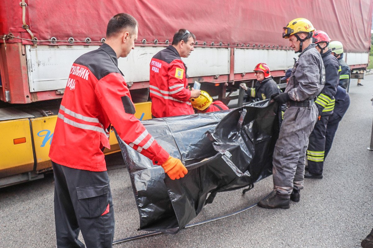 К сожалению, прибывшим на место медикам оставалось только констатировать смерть