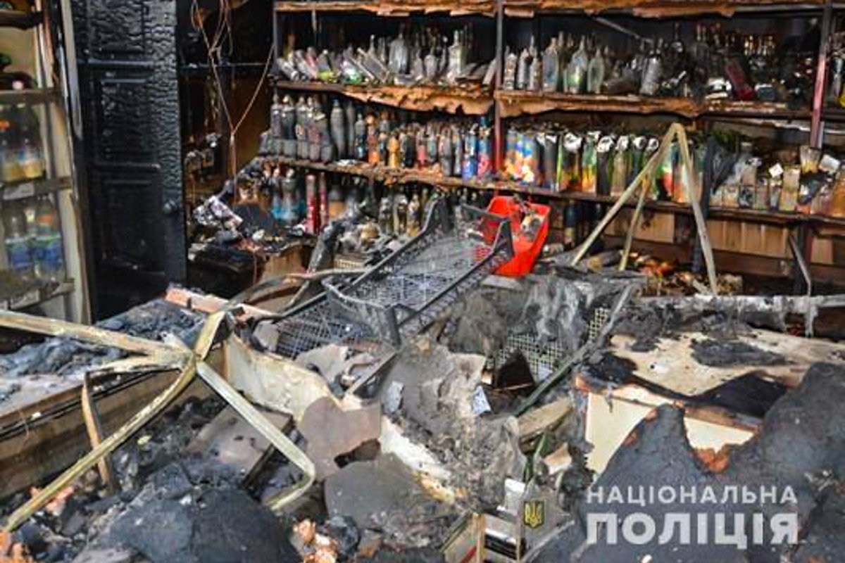 В Киево-Святошинском районе столицы в селе Шпытьки произошел пожар