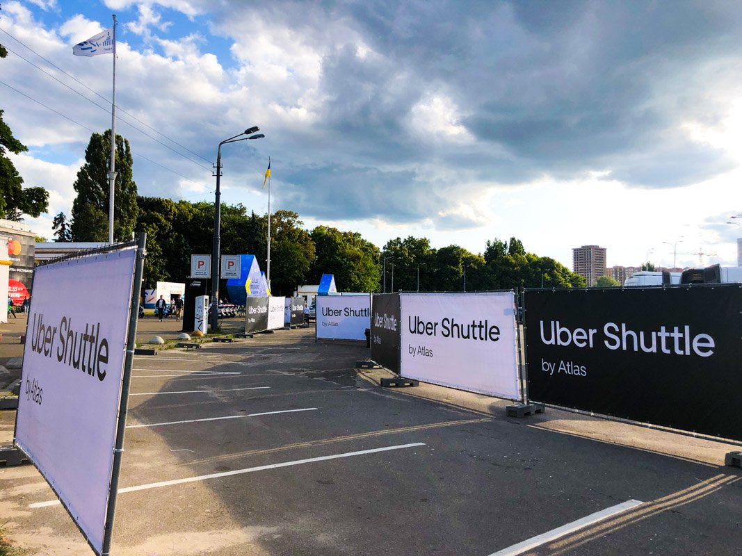 Возле ВДНГ подготовили зону посадки на Uber Shuttle Возле ВДНГ подготовили зону посадки на Uber Shuttle