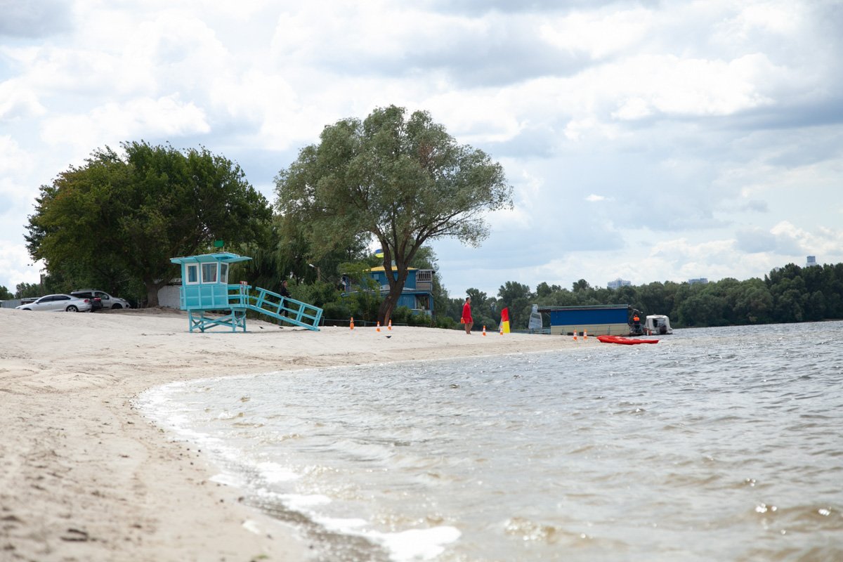 9 июля в Деснянском районе Киева открыли полностью обновленный пляж 9 июля в Деснянском районе Киева открыли полностью обновленный пляж