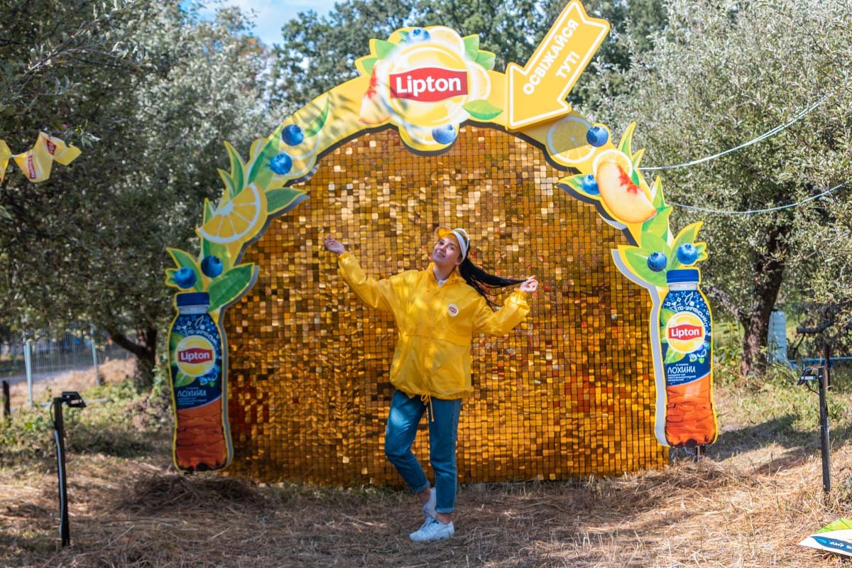 Фотозона в саду