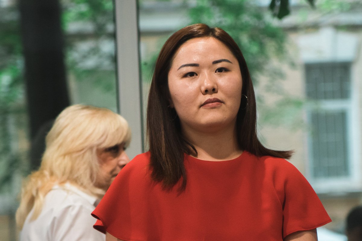 Специалист международного отдела Бахтыгуль Кимсон отметила, что на данный момент клиника делает все, чтобы ее услуги были доступны каждому Специалист международного отдела Бахтыгуль Кимсон отметила, что на данный момент клиника делает все, чтобы ее услуги были доступны каждому