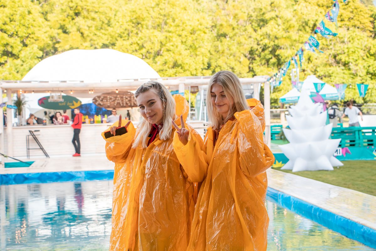 Даже во время дождя оставаться на позитиве