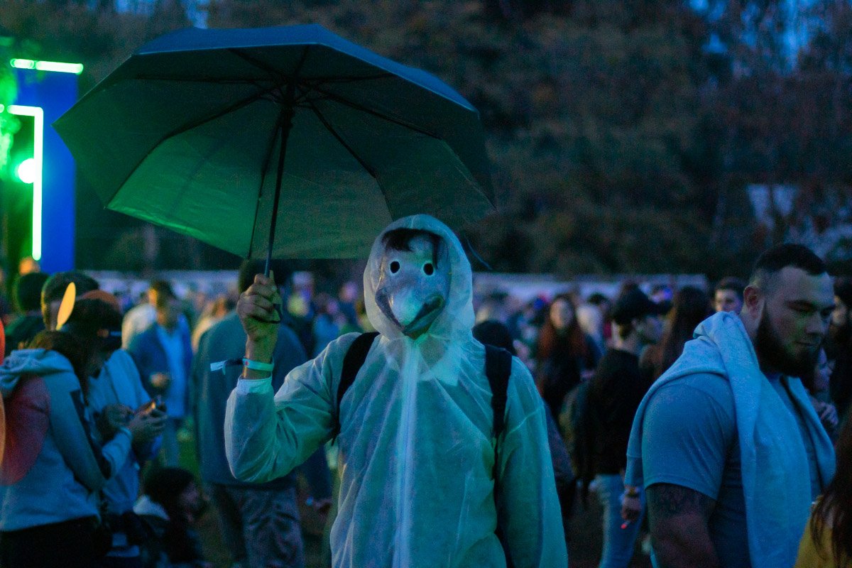 Чумной доктор, ты?