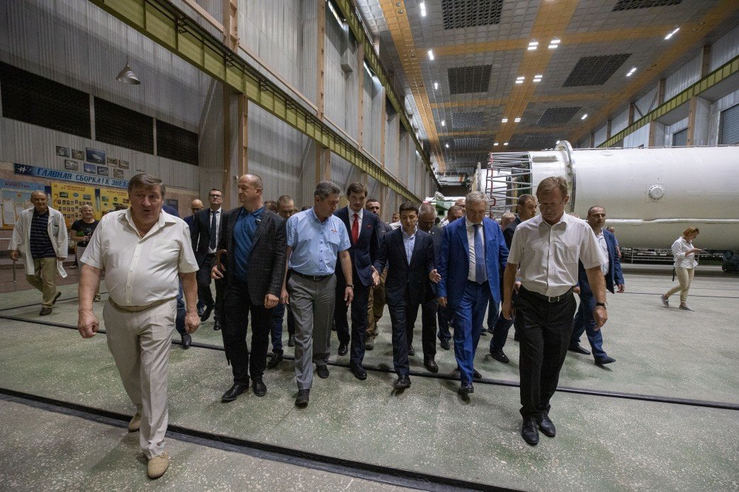 Зеленский позвонил Кличко с территории Южмаша