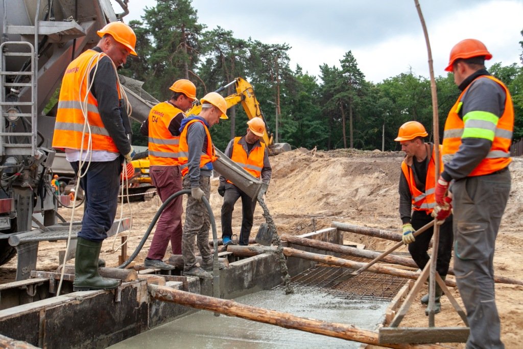 По словам городского главы, строительство идет по графику и закончится к 2021 году