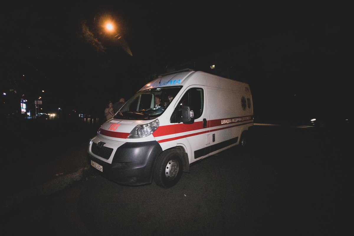 на Харьковском шоссе произошла авария с участием автомобиля Daewoo Lanos службы такси Uber и пешехода