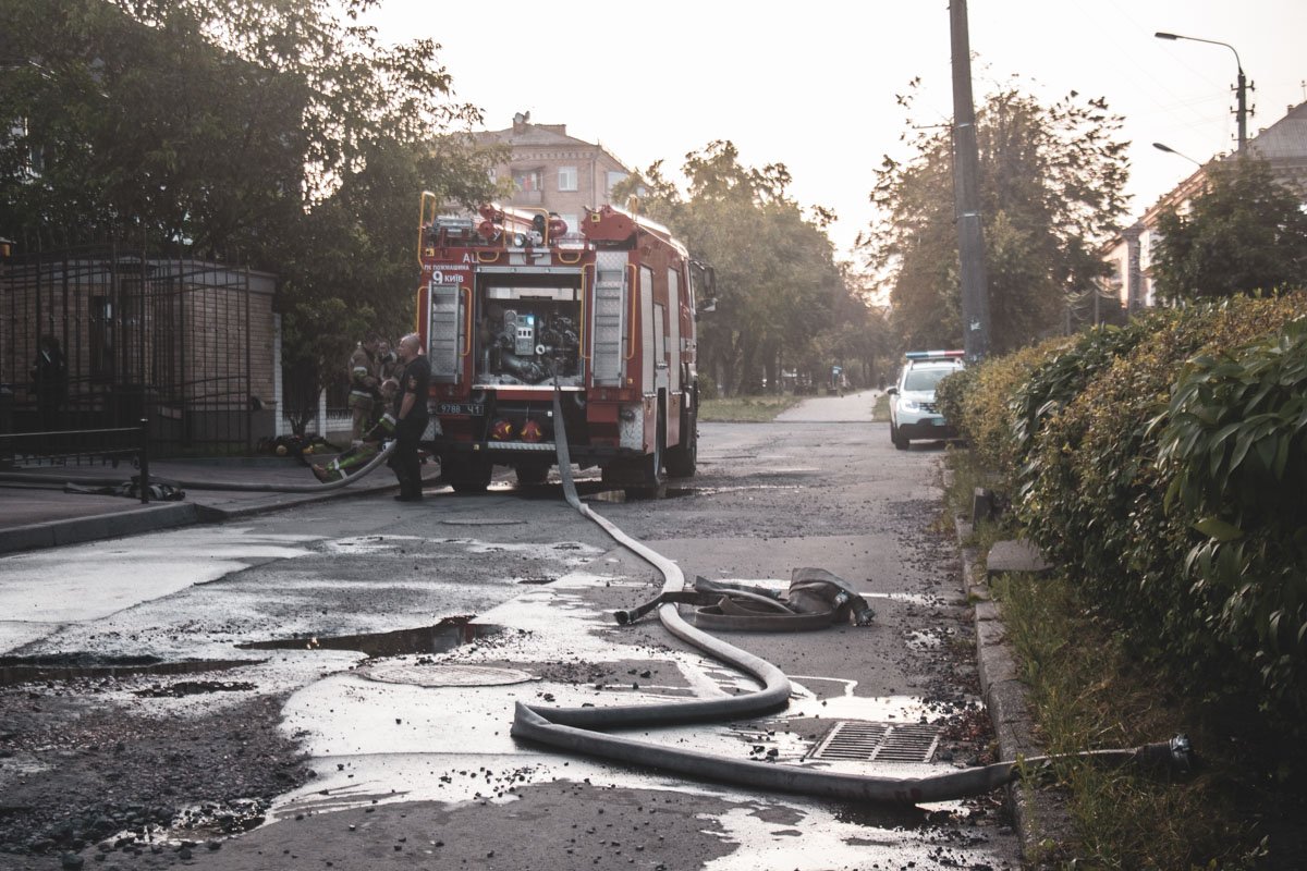 В частном двухэтажном доме по адресу улица Щербаковского, 20/1, произошел пожар