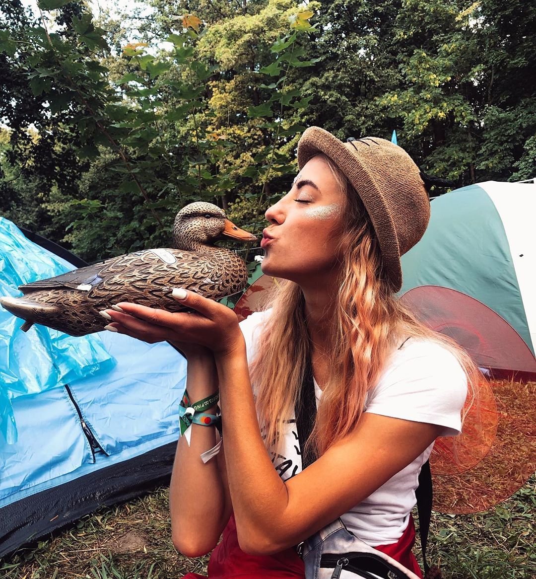 @victoria_karakina решила сделать снимок с почти однофамилицей