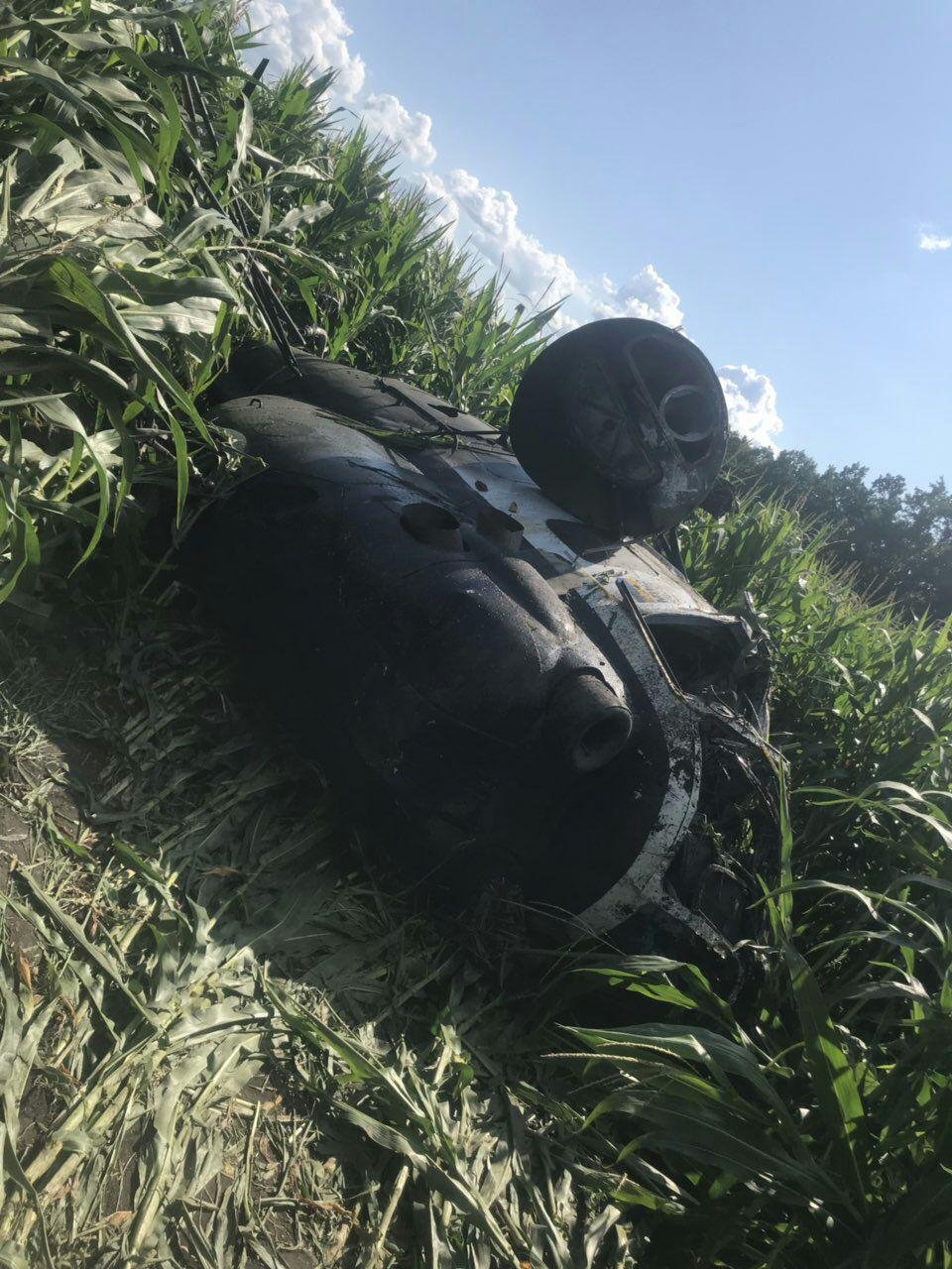 Под Сумами упал вертолет: пилот погиб Под Сумами упал вертолет: пилот погиб