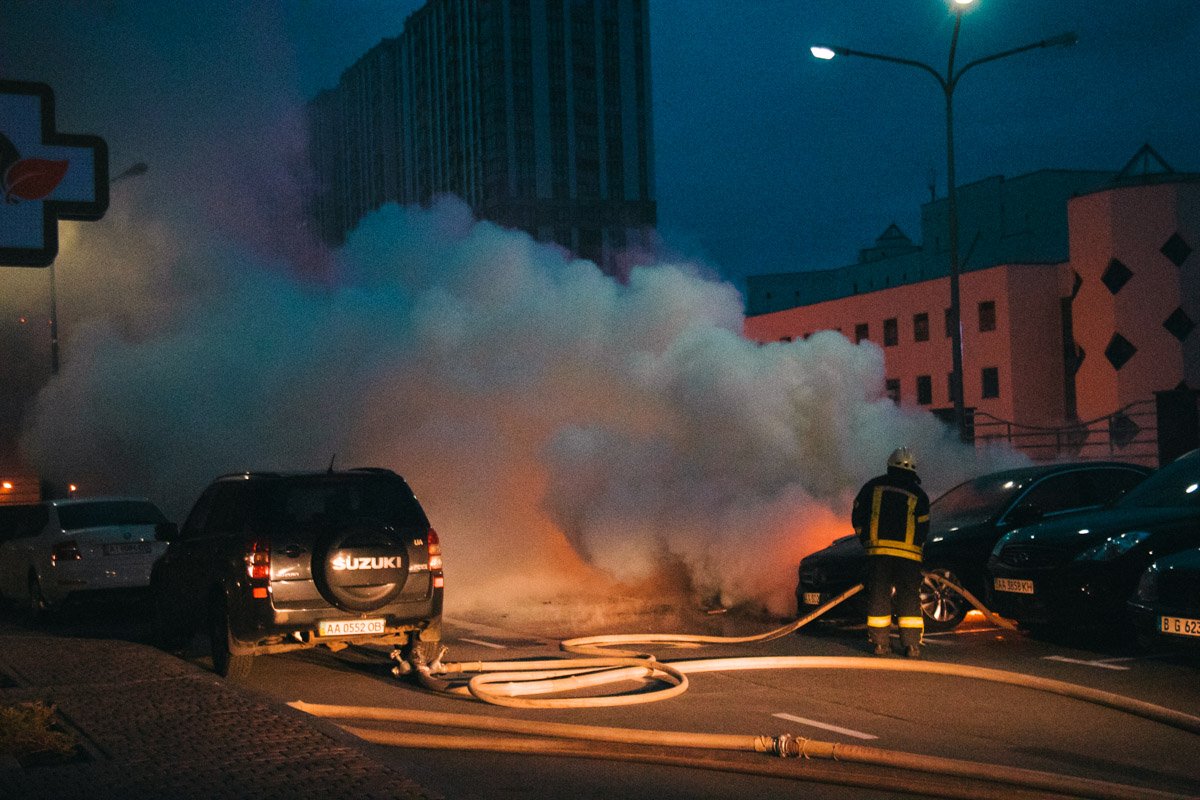 Пожарные незамедлительно ликвидировали возгорание Пожарные незамедлительно ликвидировали возгорание