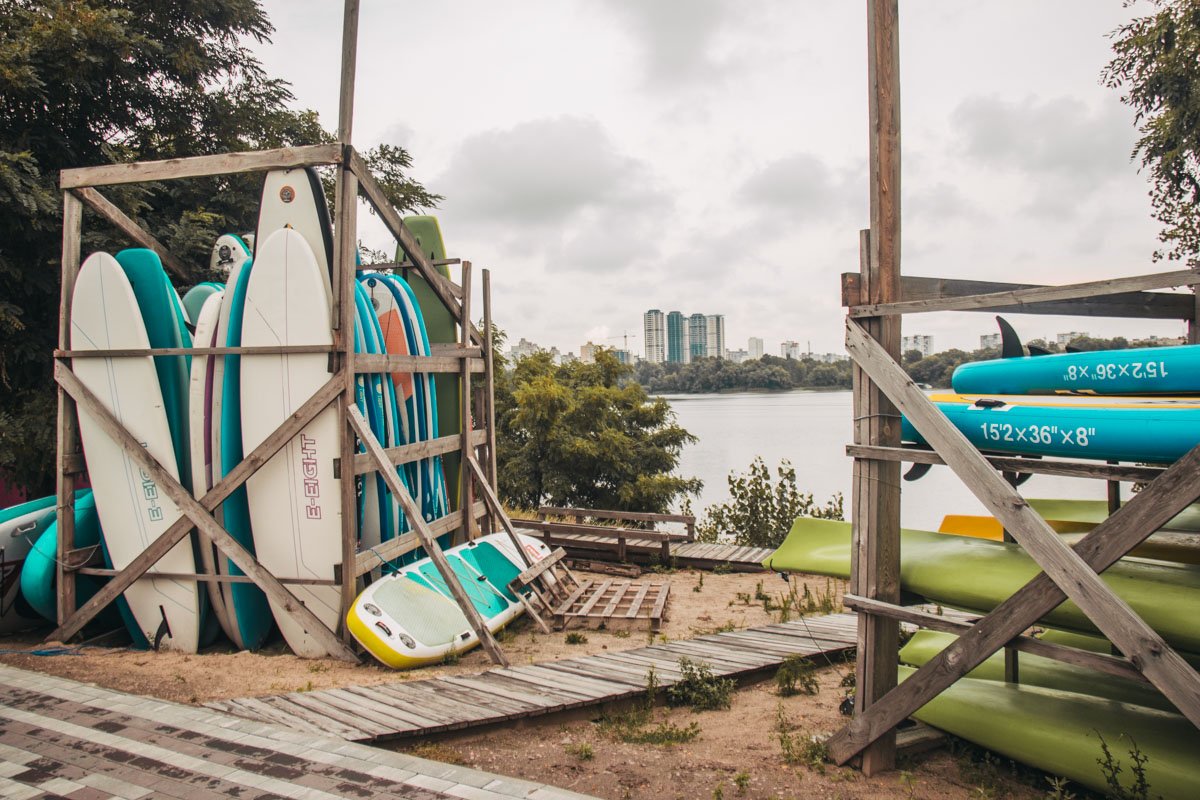 Во время фестиваля разрешено кататься на вейкбордах. Но не бесплатно 