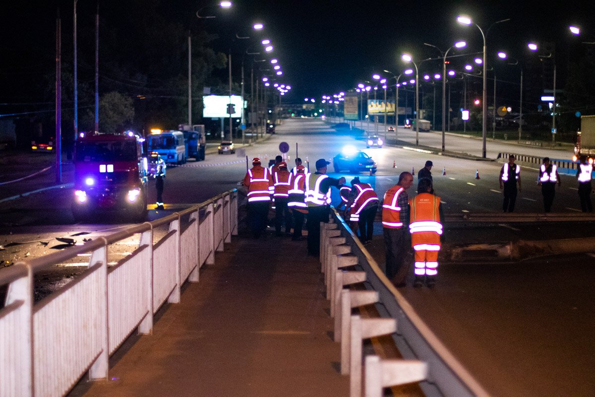Вероятной причиной аварии могла стать усталость дальнобойщика 