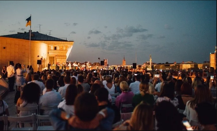 Что может быть лучше джаза в лучах заката? Что может быть лучше джаза в лучах заката?