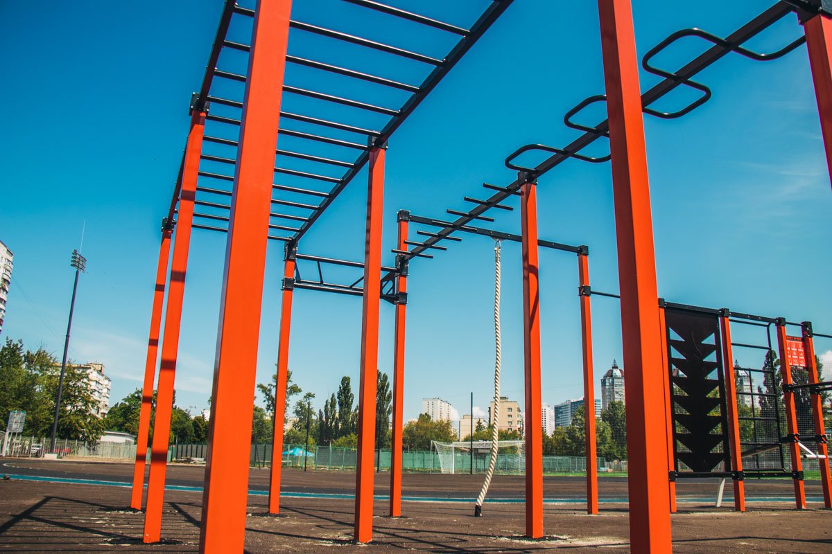 Установка снарядов только-только завершилась 