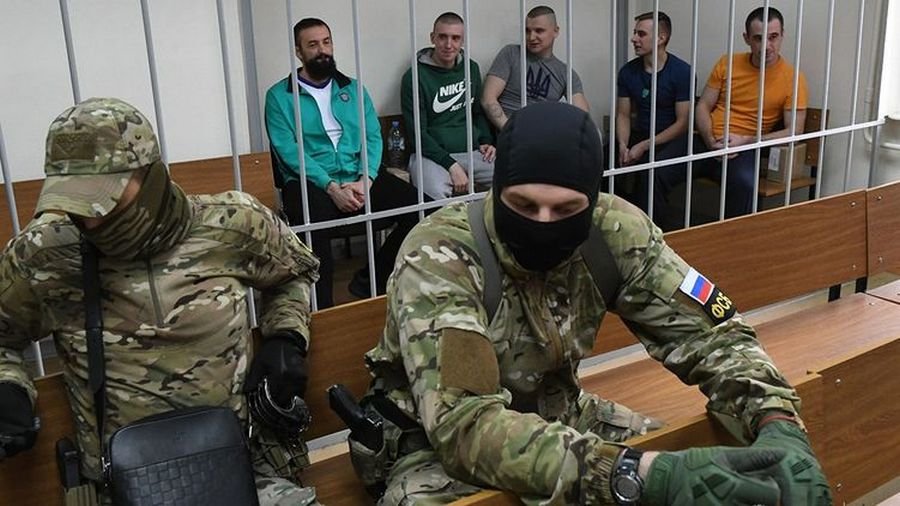 РФ продолжает держать в плену моряков из Украины РФ продолжает держать в плену моряков из Украины