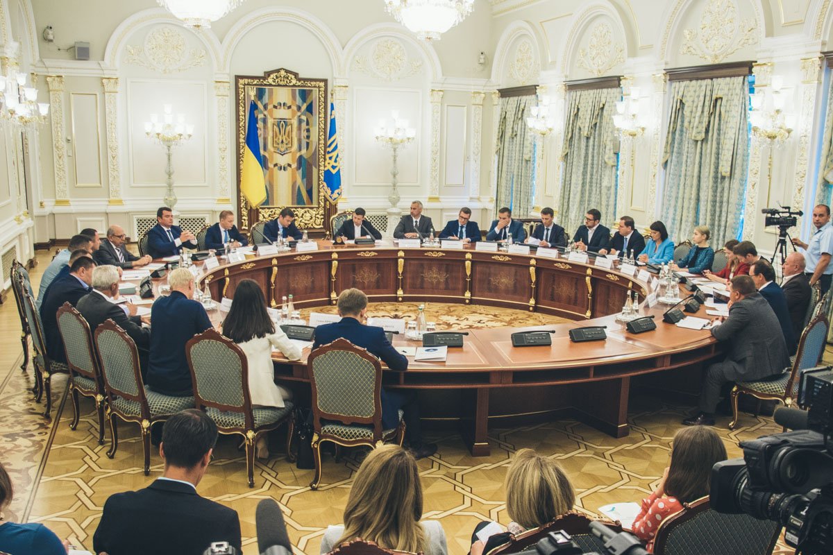 18 июля в здании Офиса Президента Украины прошел Национальный совет по вопросам антикоррупционной политики 18 июля в здании Офиса Президента Украины прошел Национальный совет по вопросам антикоррупционной политики