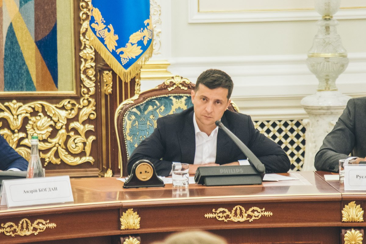 Зеленский заявил, что данная встреча является перезагрузкой, так как в последние три года совет фактически не работал Зеленский заявил, что данная встреча является перезагрузкой, так как в последние три года совет фактически не работал