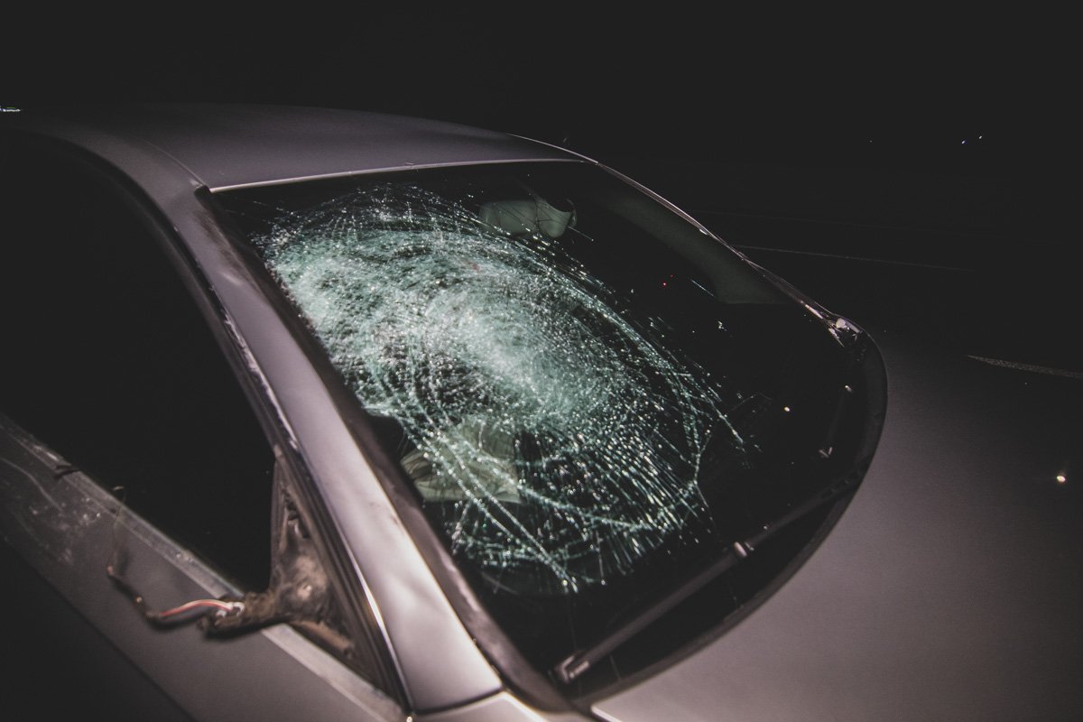 Водителя Audi увезли в больницу для прохождения теста на алкоголь Водителя Audi увезли в больницу для прохождения теста на алкоголь