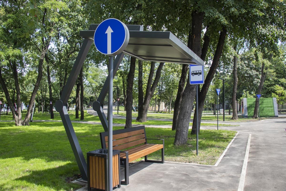 Остановка в автогородке Остановка в автогородке