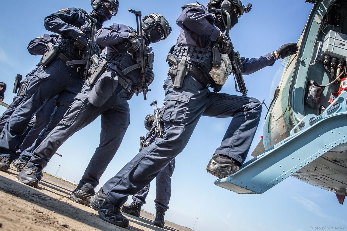 Личный состав и авиация переходит в круглосуточное дежурство