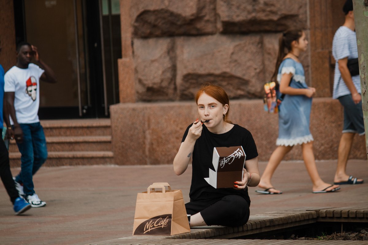 Вы как хотите, а обед по расписанию даже в воскресенье Вы как хотите, а обед по расписанию даже в воскресенье