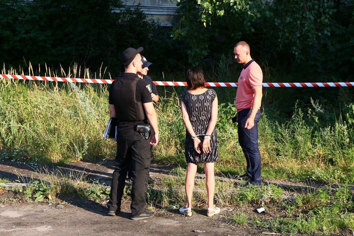  Это мужчина и женщина среднего возраста, предварительно, без определенного места жительства