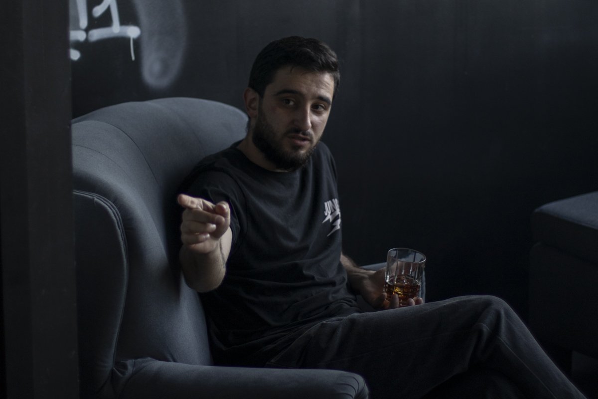 Уличный художник Сабир рассказал Информатору о всех тонкостях своей работы 