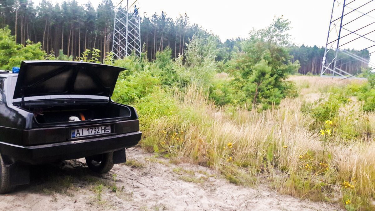 После остановки водитель скрылся в неизвестном направлении, однако его нашли