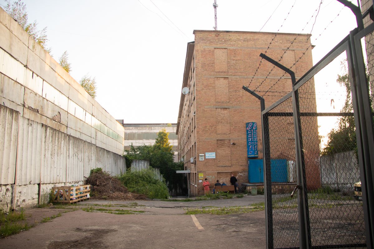 Обстоятельства происшествия устанавливает следствие 