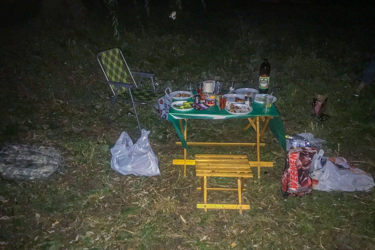 На Теремках на компанию отдыхающих кидался мужчина с ножом На Теремках на компанию отдыхающих кидался мужчина с ножом