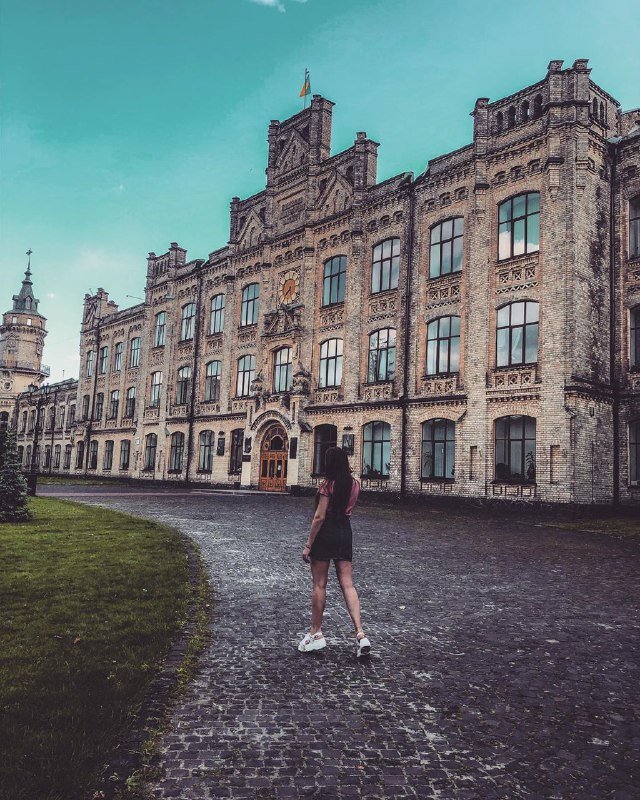 В киевском Хогвартсе каникулы. Фото: @margarita_matviychuk