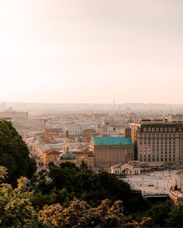 Такой теплый и любимый Киев от @p_belskyi