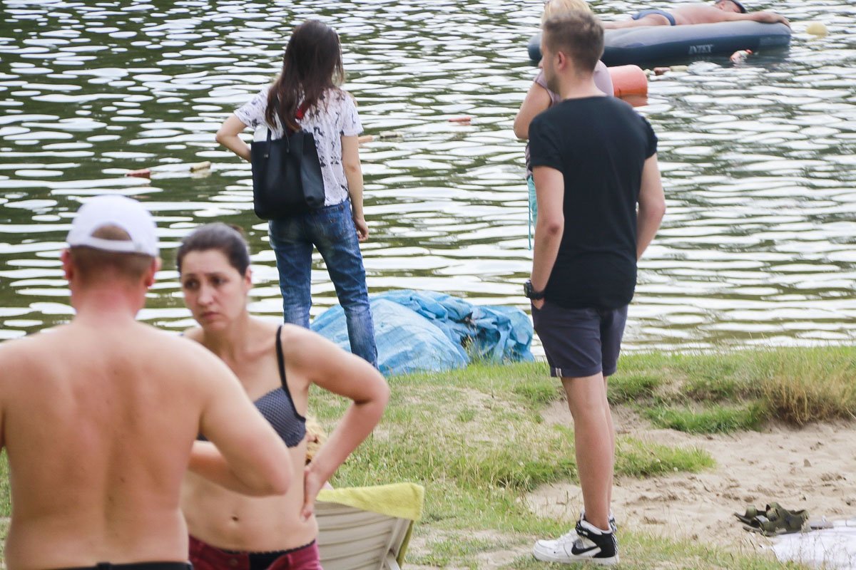 Он пытался переплыть пруд Горащиха и по неизвестным причинам начал тонуть Он пытался переплыть пруд Горащиха и по неизвестным причинам начал тонуть