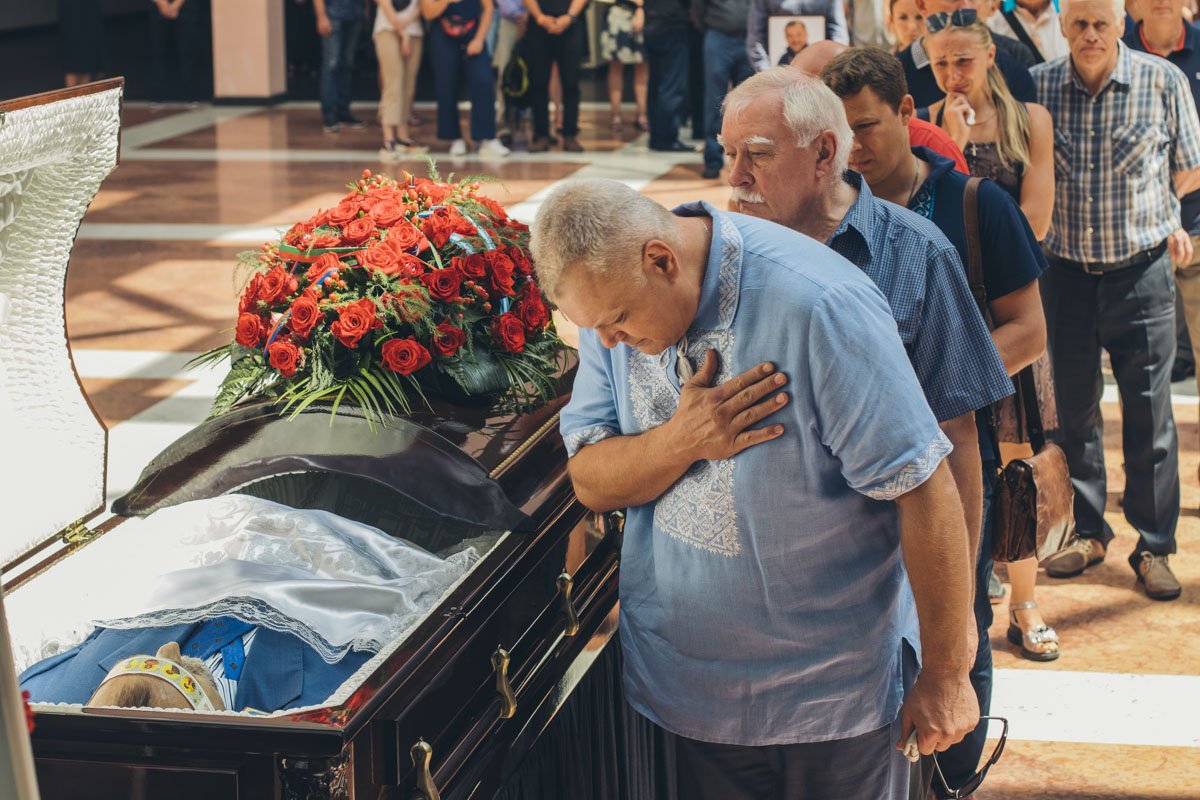 По словам его знакомых, это был светлый и добрый человек 