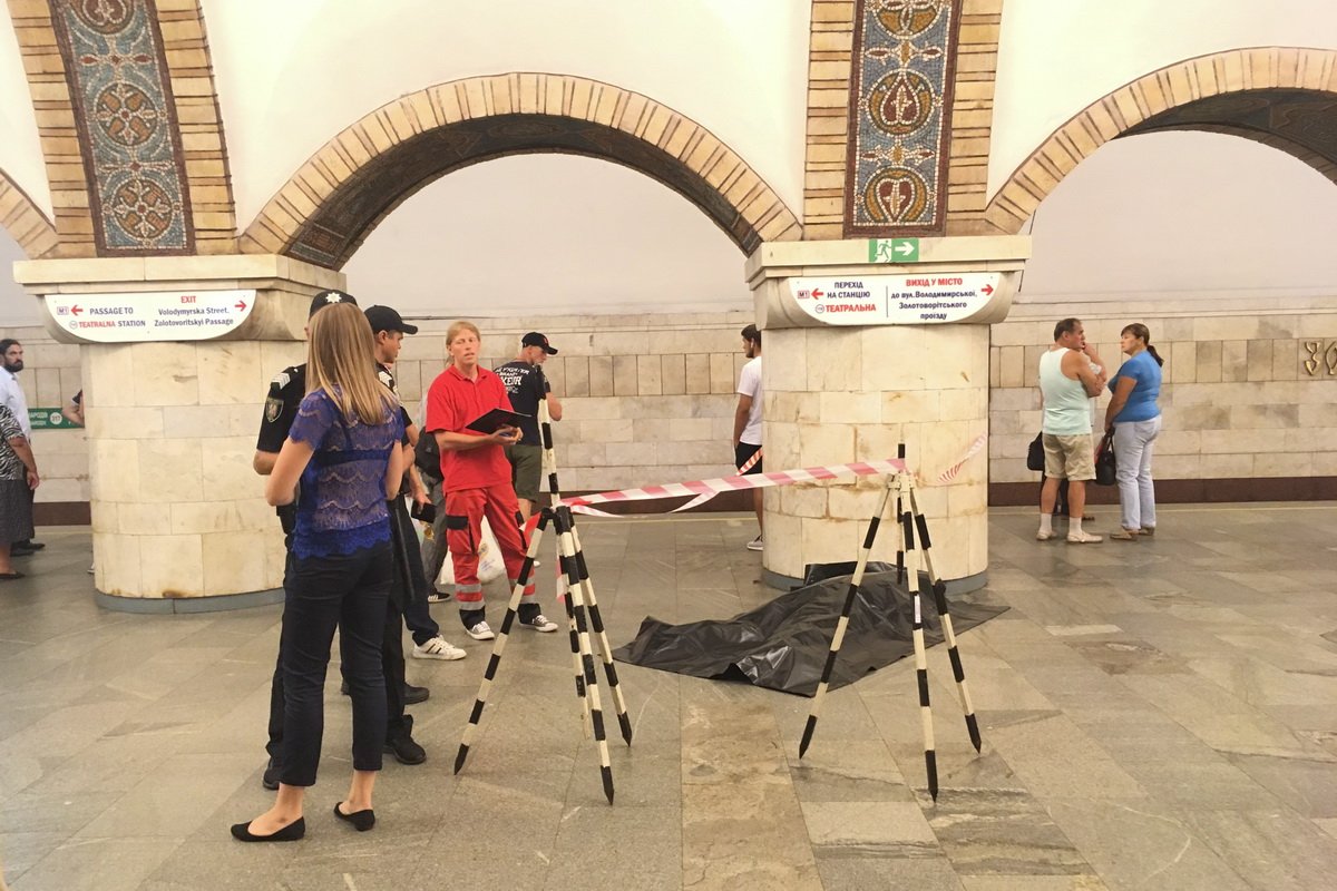 Медики пытались реанимировать мужчину, но, к сожалению, безрезультатно 