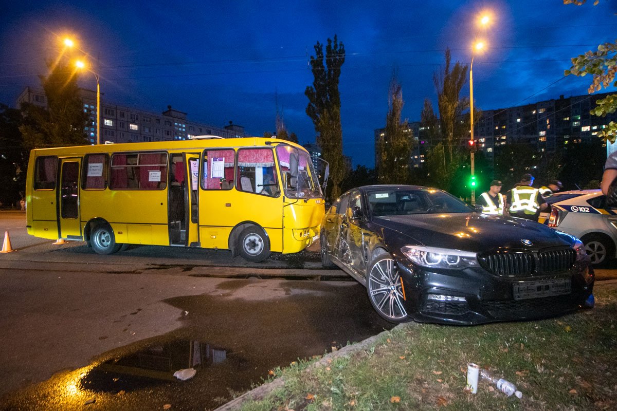 В аварии пострадали несколько пассажиров Богдана В аварии пострадали несколько пассажиров Богдана