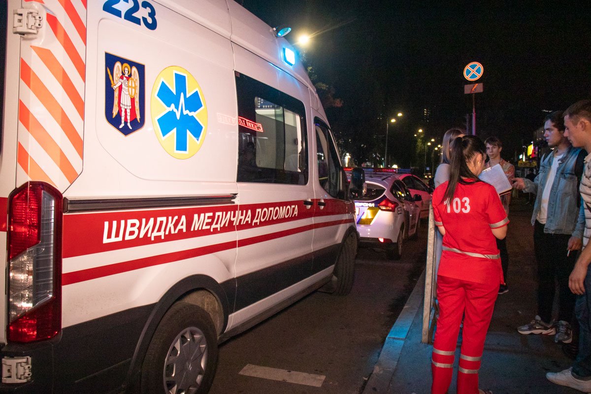 На Березняках девушке выстрелили в ногу 