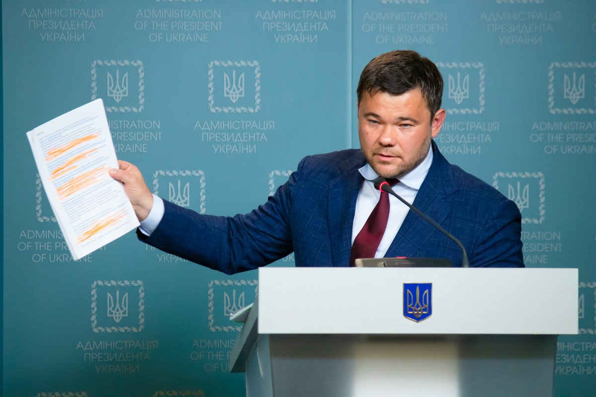 Главной темой на встрече с журналистами стало увольнение мэра столицы Виталия Кличко с должности